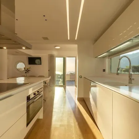 Utopia, Private Estate At Loutraki Hills Villa *
