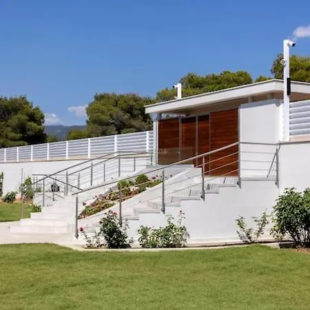 Utopia, Private Estate At Loutraki Hills * Corinto